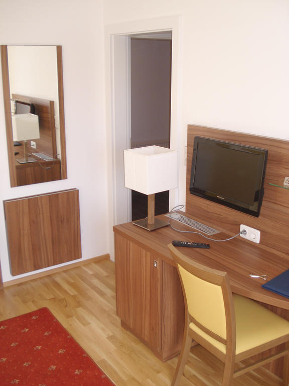 Hotel Almtalerhof Traun Pokój zdjęcie