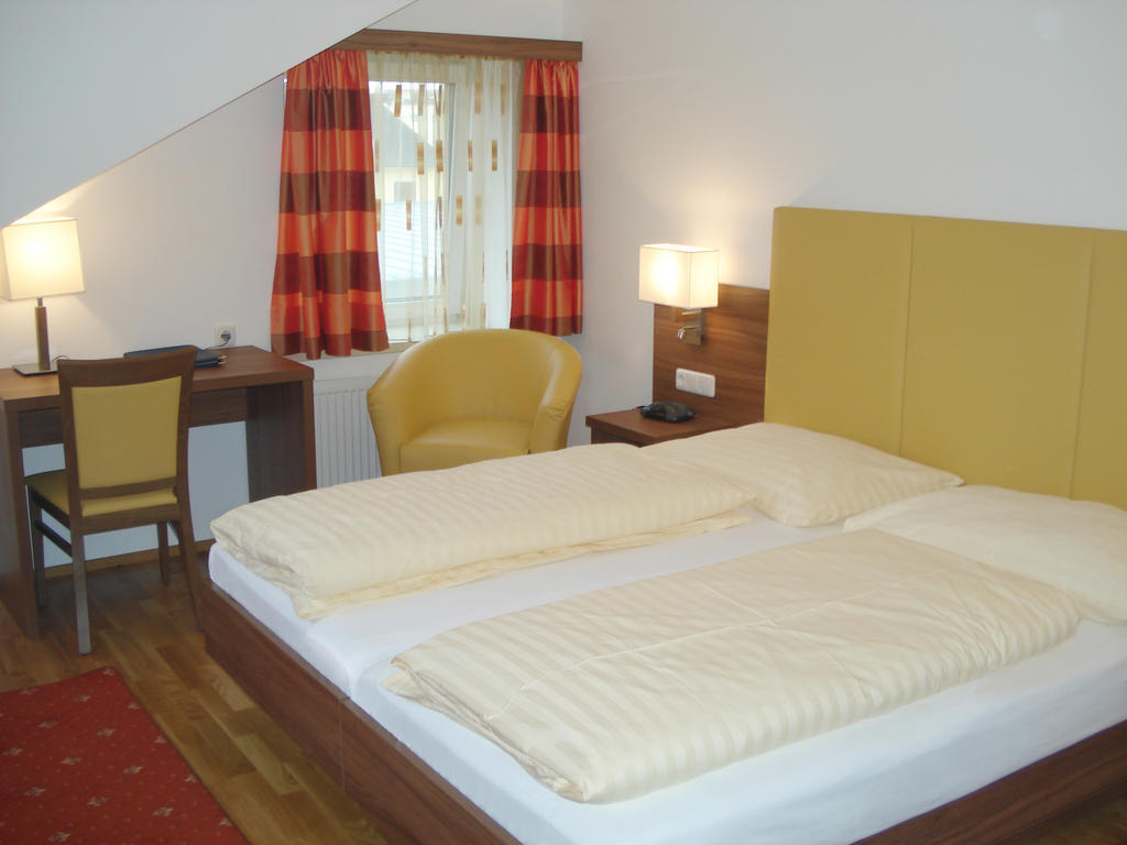Hotel Almtalerhof Traun Pokój zdjęcie